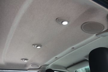 Voertuigafbeelding 12