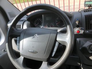 Voertuigafbeelding 6