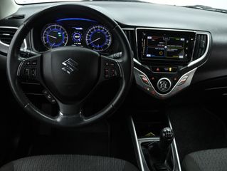 Voertuigafbeelding 4