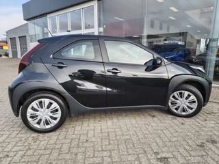 Voertuigafbeelding 4