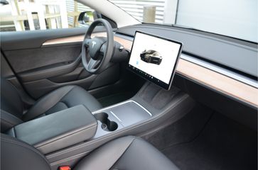 Voertuigafbeelding 9