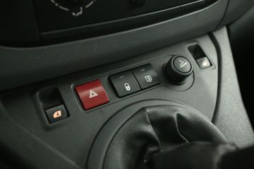 Voertuigafbeelding 12