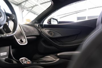 Voertuigafbeelding 38