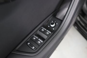 Voertuigafbeelding 38