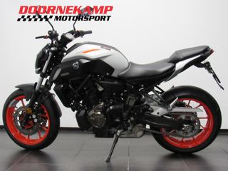 Voertuigafbeelding 3