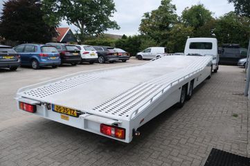 Voertuigafbeelding 4