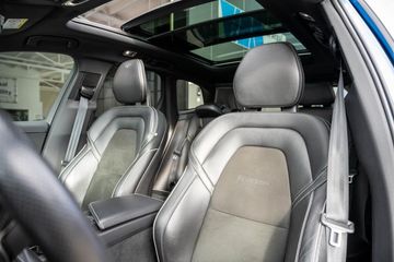 Voertuigafbeelding 11