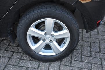 Voertuigafbeelding 9