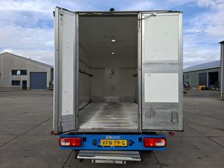 Voertuigafbeelding 4