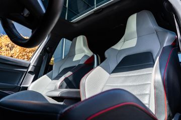 Voertuigafbeelding 9