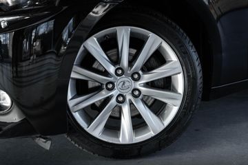 Voertuigafbeelding 8