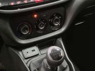 Voertuigafbeelding 11