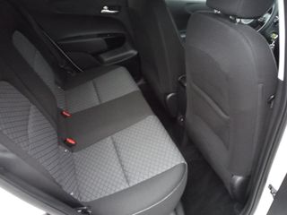 Voertuigafbeelding 8