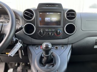 Voertuigafbeelding 12