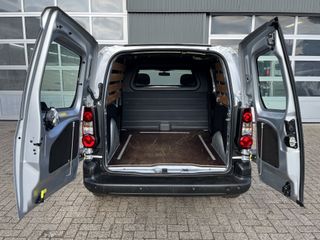 Voertuigafbeelding 15