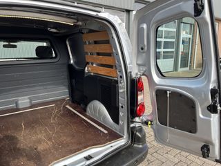 Voertuigafbeelding 16