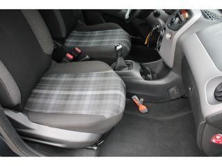 Voertuigafbeelding 4