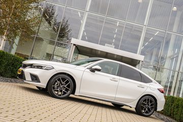 Voertuigafbeelding 32