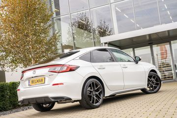 Voertuigafbeelding 8