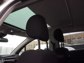 Voertuigafbeelding 13