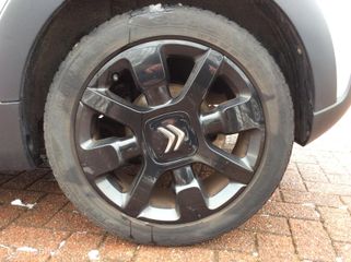 Voertuigafbeelding 8