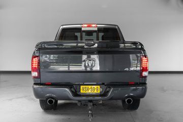 Voertuigafbeelding 6