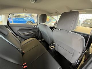 Voertuigafbeelding 9