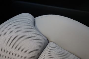 Voertuigafbeelding 14