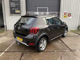 Voertuigafbeelding 8