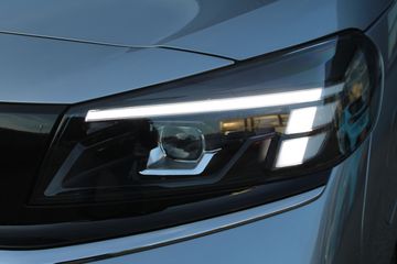 Voertuigafbeelding 12