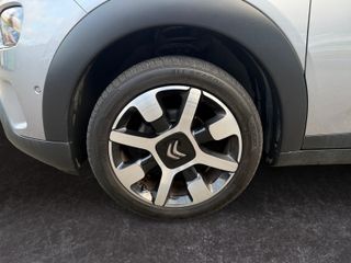 Voertuigafbeelding 7