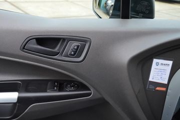 Voertuigafbeelding 8