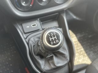 Voertuigafbeelding 19