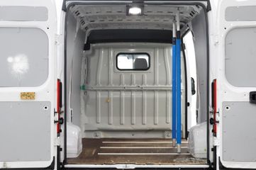 Voertuigafbeelding 4