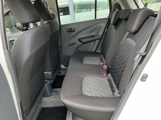 Voertuigafbeelding 7