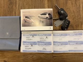 Voertuigafbeelding 4