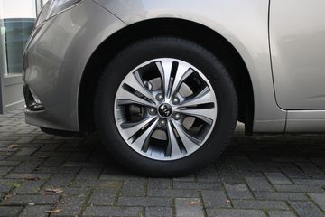 Voertuigafbeelding 8