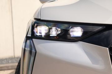 Voertuigafbeelding 4