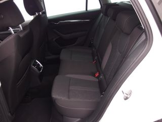 Voertuigafbeelding 46