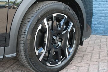 Voertuigafbeelding 12