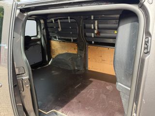 Voertuigafbeelding 10