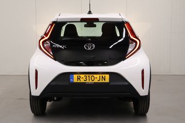 Voertuigafbeelding 12