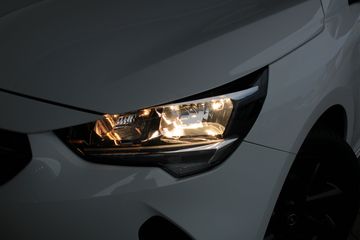 Voertuigafbeelding 9