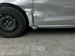 Voertuigafbeelding 4