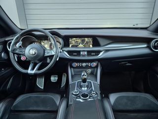 Voertuigafbeelding 17