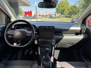 Voertuigafbeelding 4