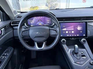 Voertuigafbeelding 9