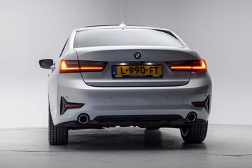 Voertuigafbeelding 32