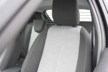 Voertuigafbeelding 12