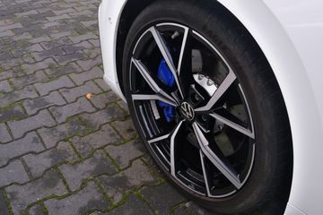 Voertuigafbeelding 12